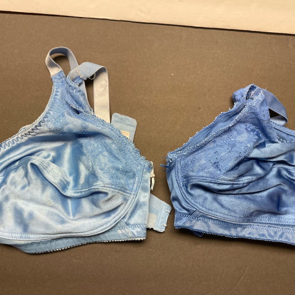 2 Mastectomy Bras - Almost U - 44B